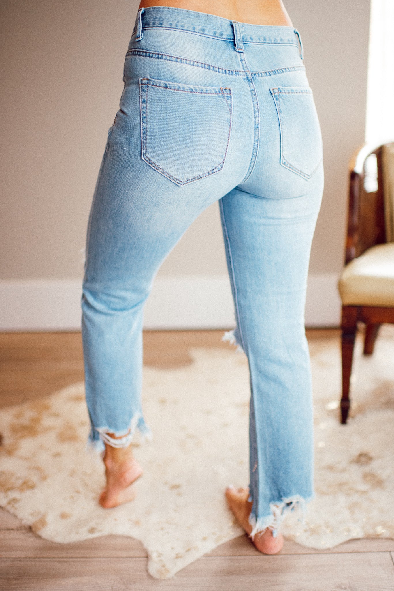 NYC Straight Crop Jeans (Light)