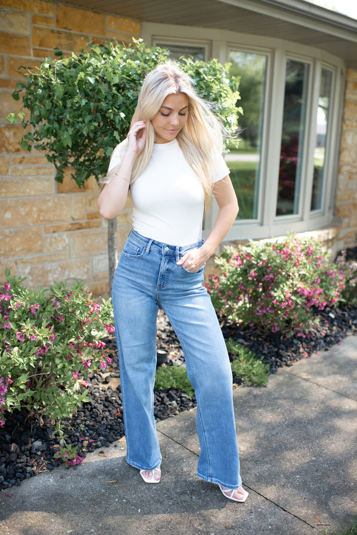 Vervet Brianne Tummy Control Wide Leg Jeans (Medium Wash)