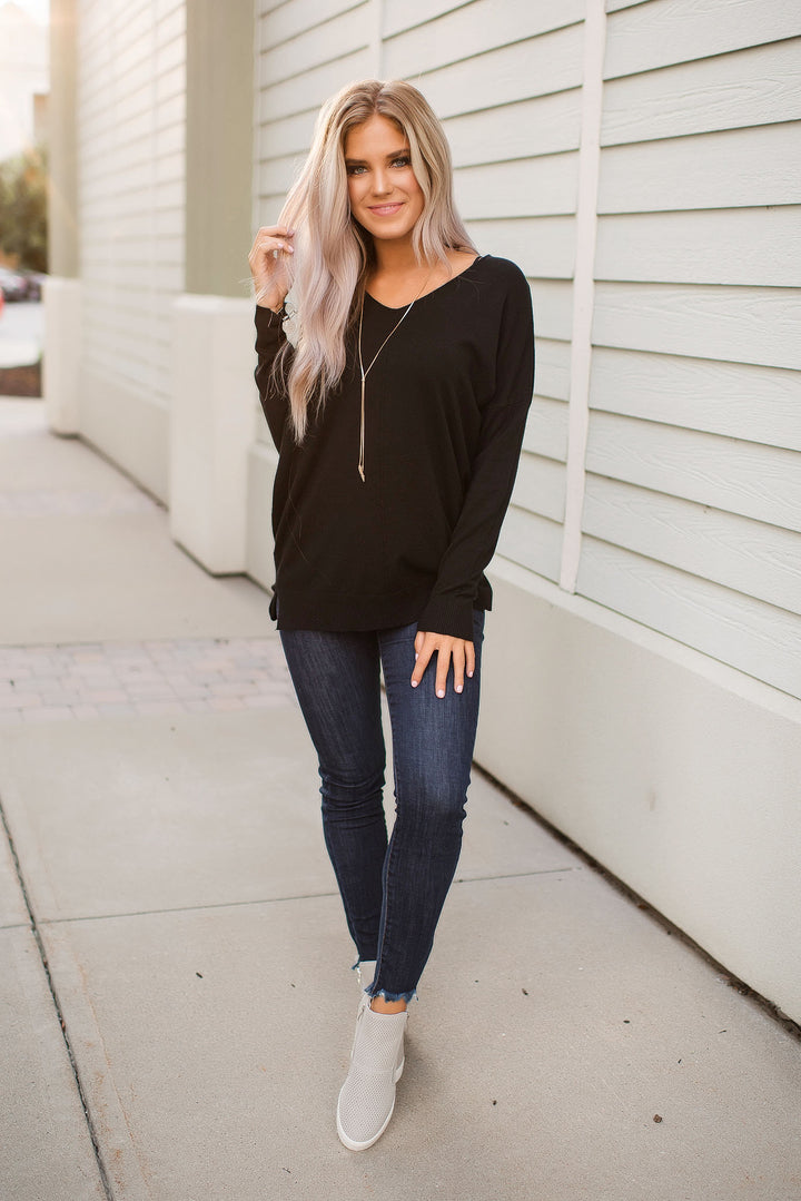 All The Good Things Sweater (Black)