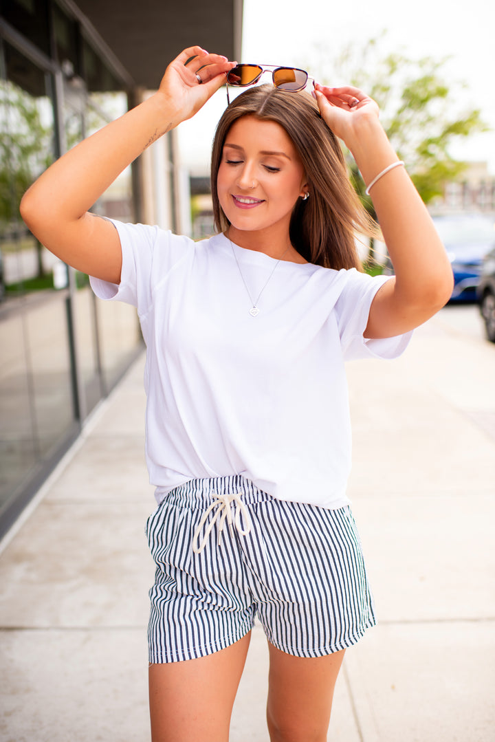 Comfy Prep Seersucker Shorts (Black)