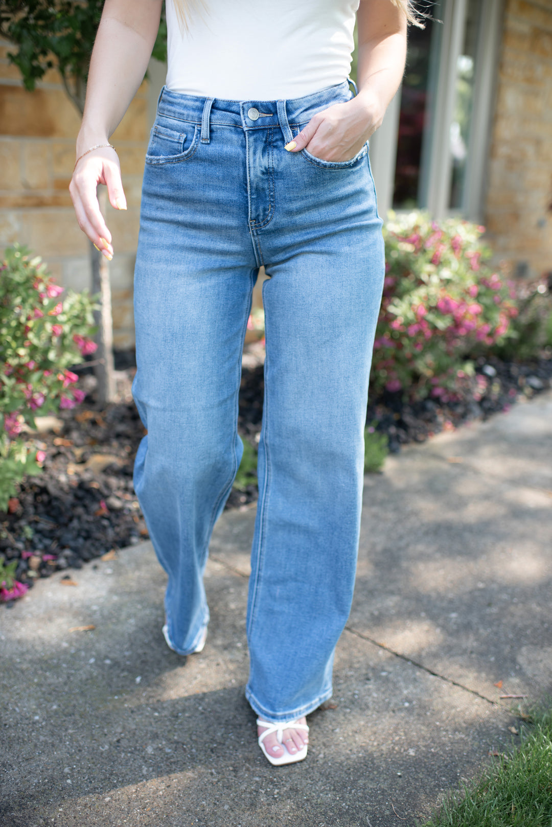 Vervet Brianne Tummy Control Wide Leg Jeans (Medium Wash)