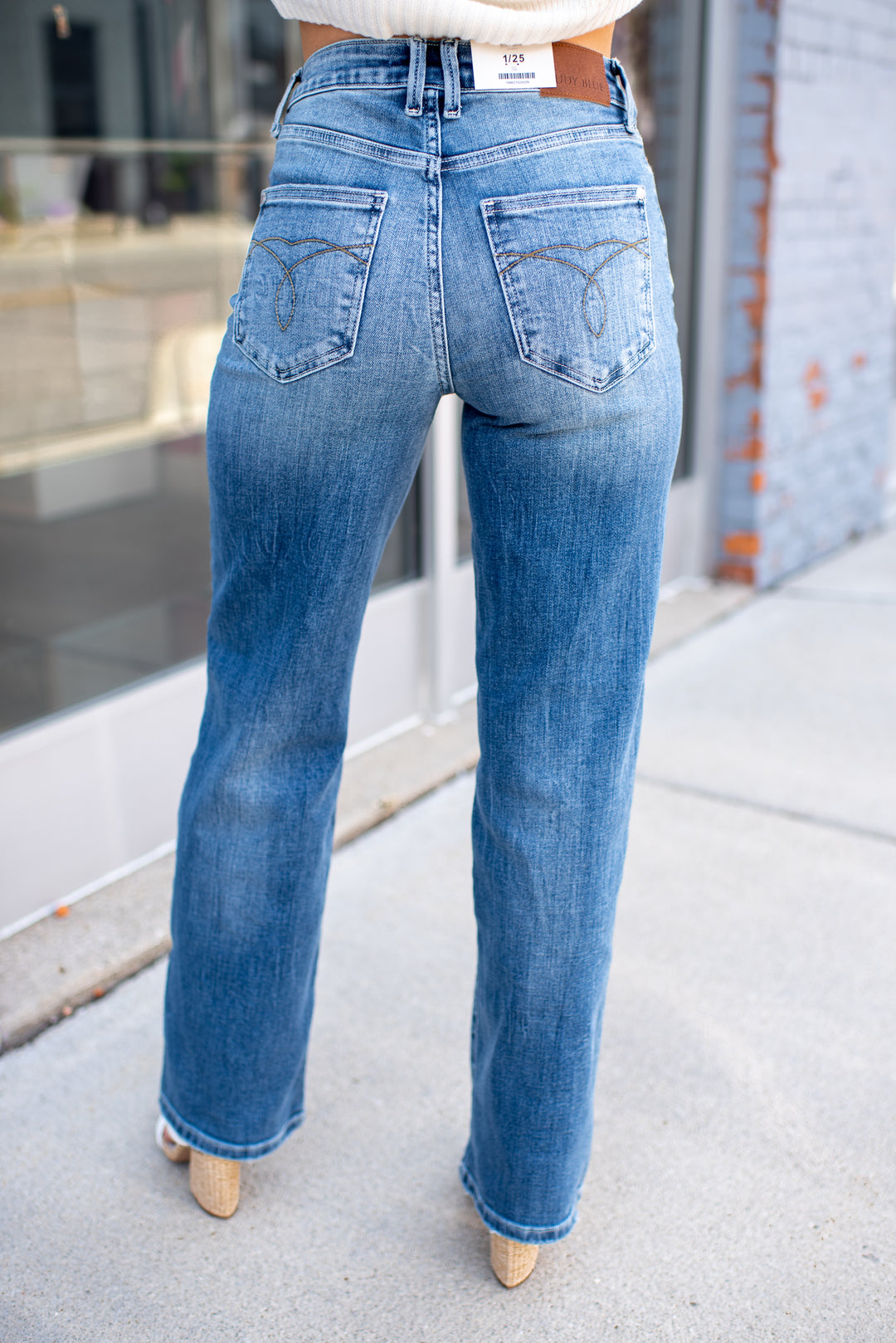 Judy Blue Kayda 90s Straight Jeans (Medium)