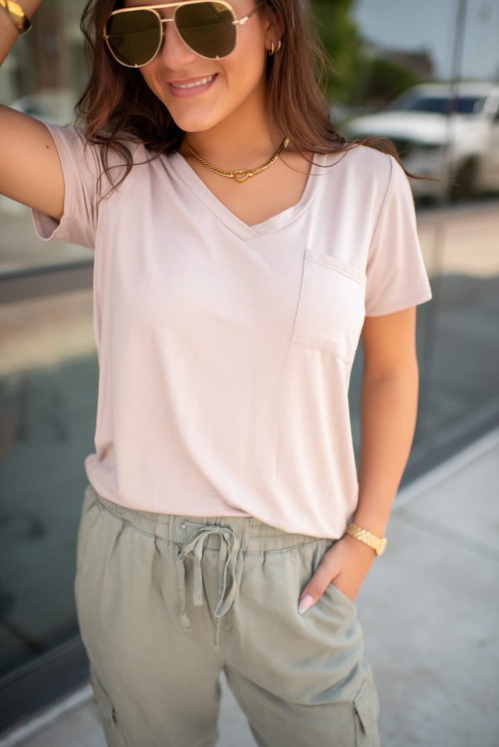 Desert Drift V-Neck Pocket Tee (Taupe)