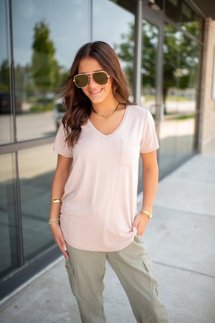 Desert Drift V-Neck Pocket Tee (Taupe)