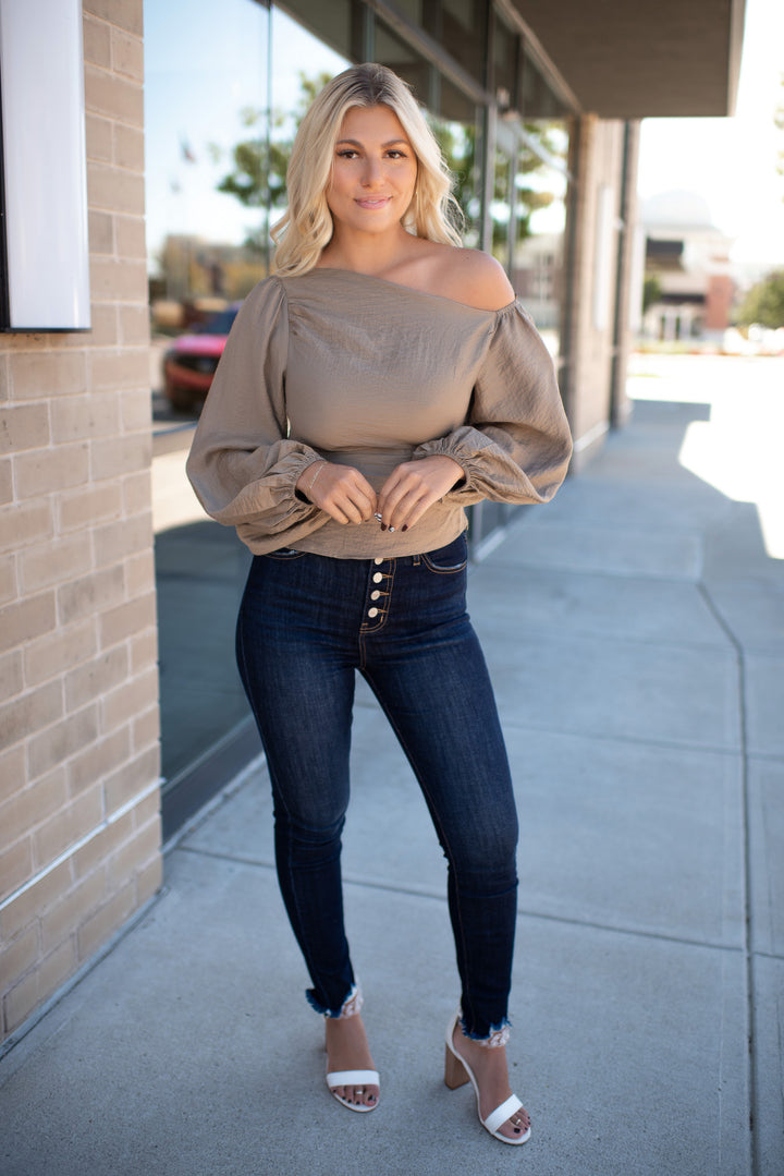 Sharp Turn Top (Olive)