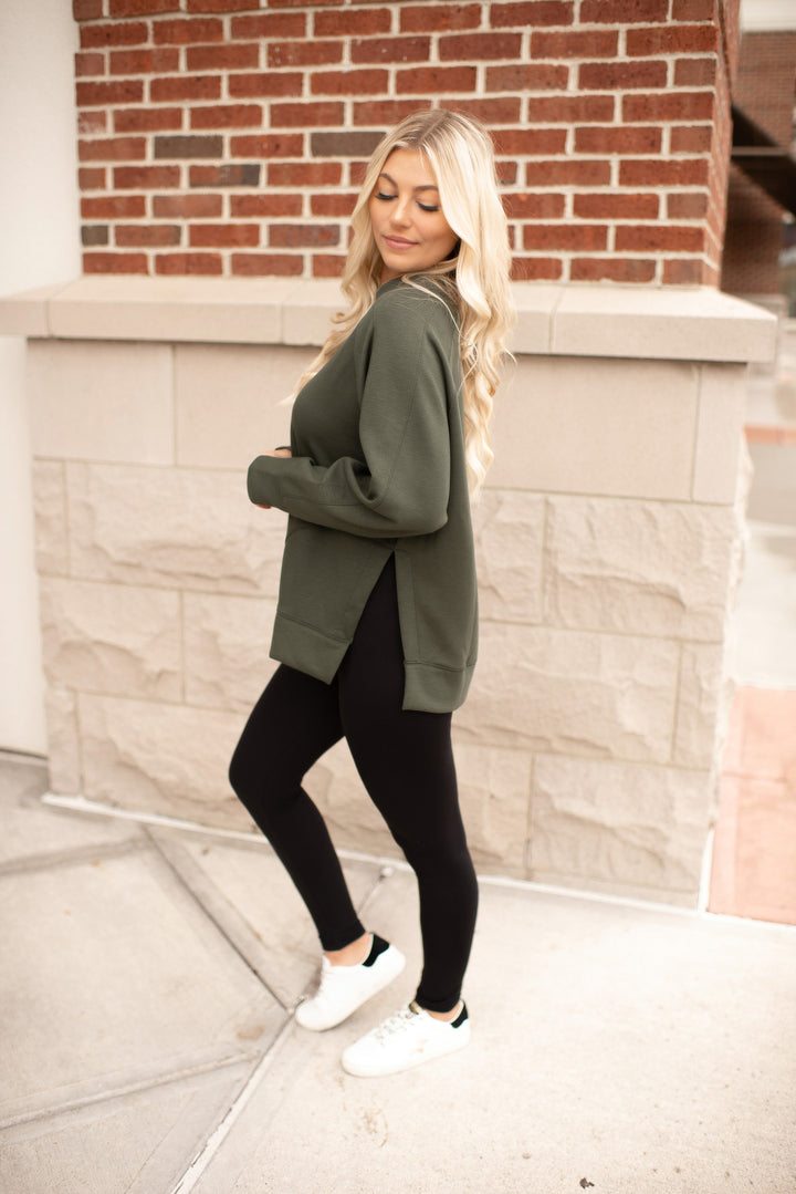 Slit Scuba Pullover (Olive)