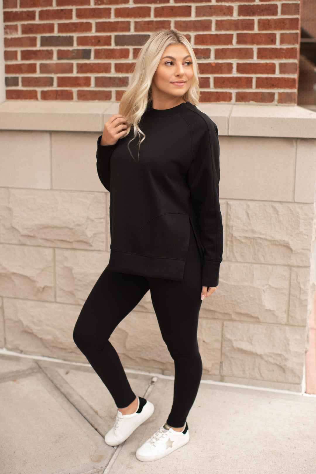 Slit Scuba Pullover (Black)