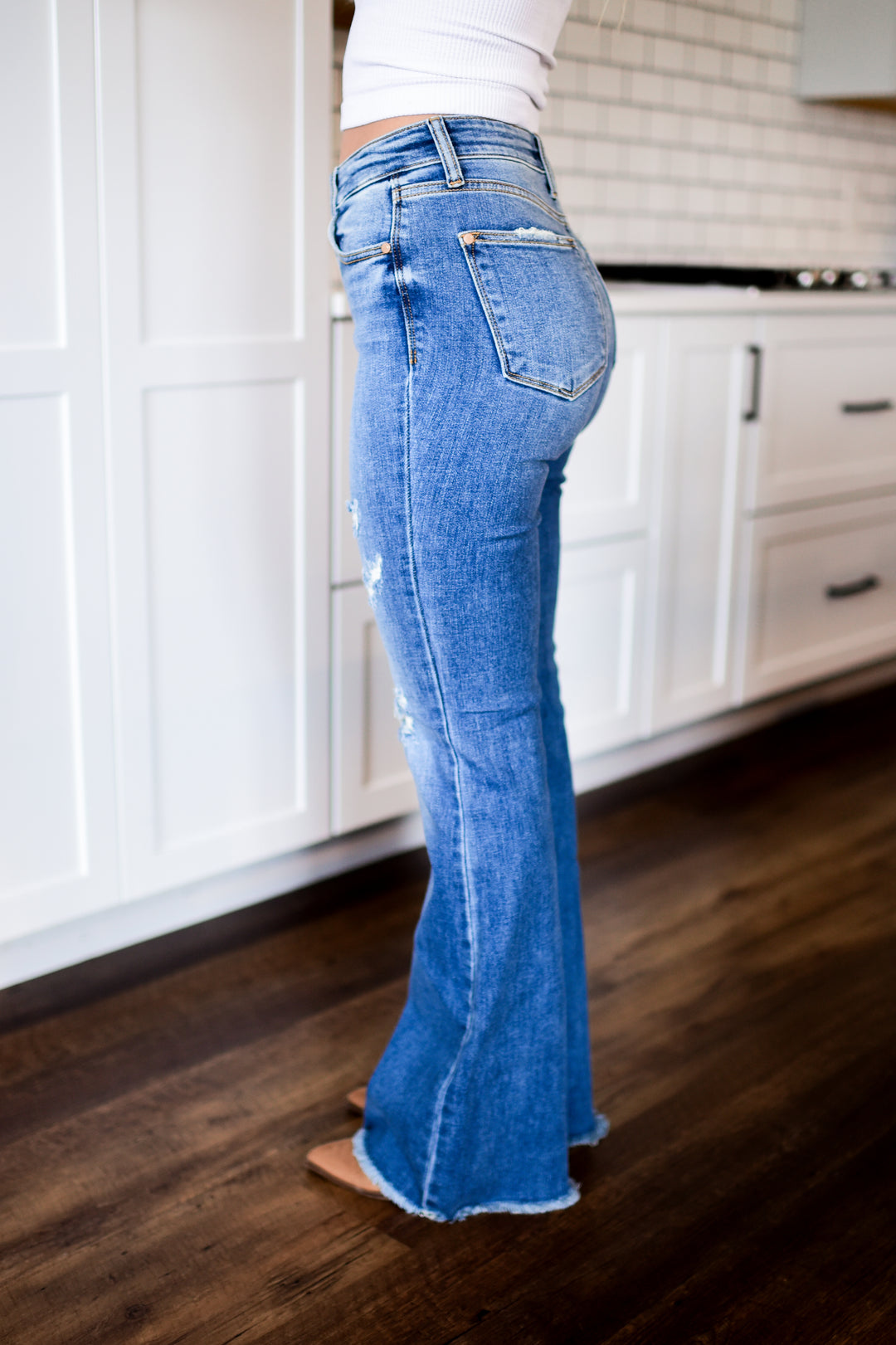 Judy Blue Holly Flare Denim Jeans (Medium Wash)