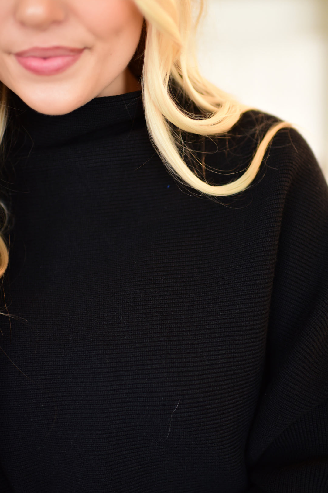 Off-Duty Mock Neck Sweater (Black)