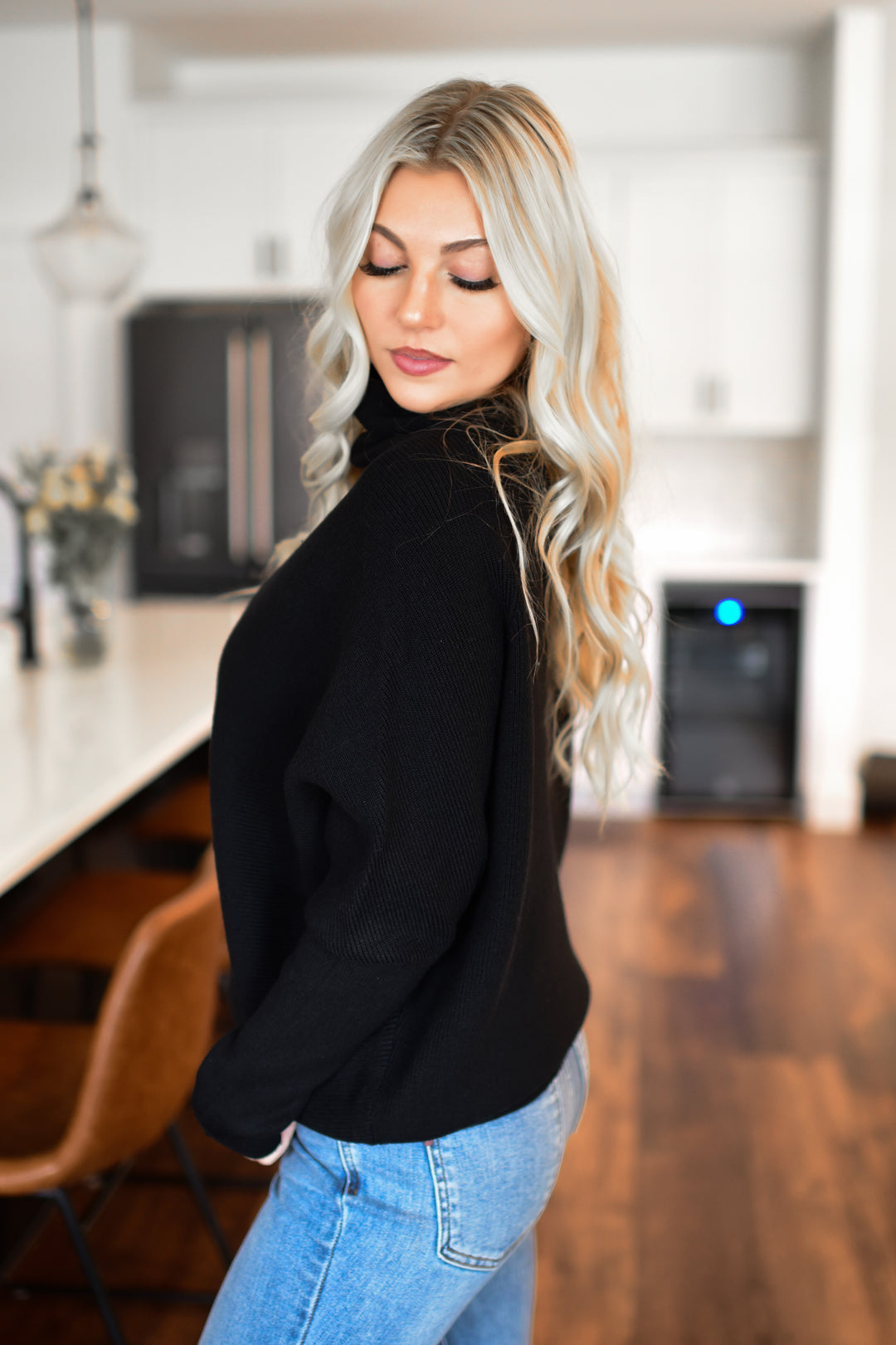 Off-Duty Mock Neck Sweater (Black)