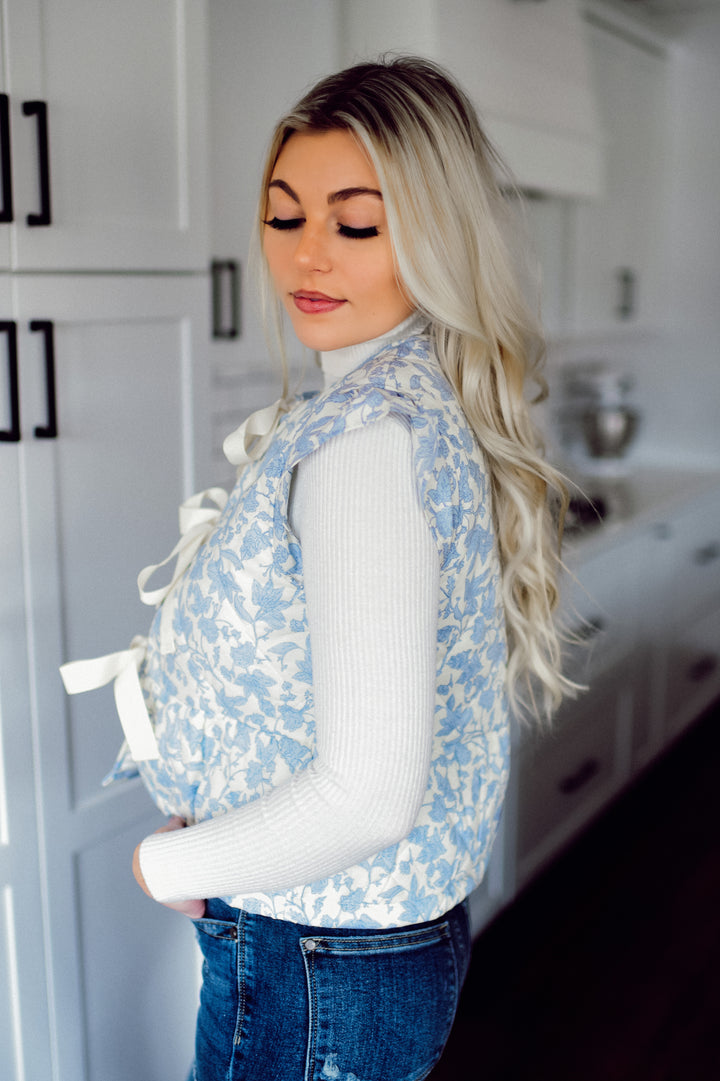 Quilted Gardens Floral Vest (Ivory/Blue)