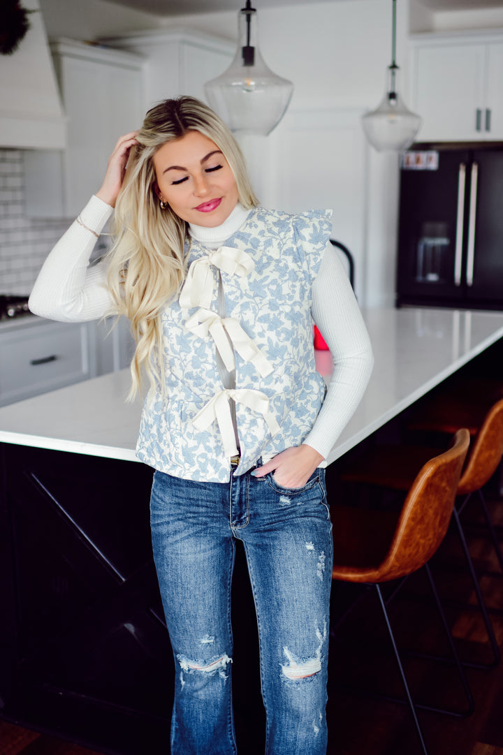 Quilted Gardens Floral Vest (Ivory/Blue)