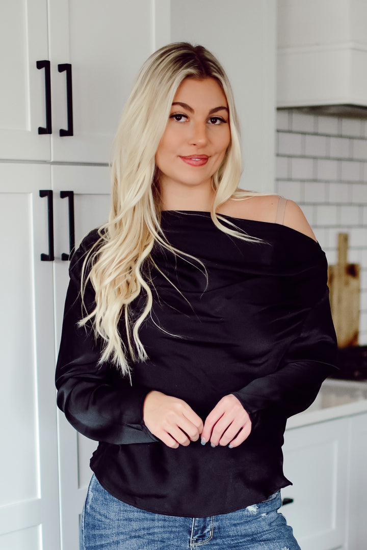 Sharp Turn Top (Black)