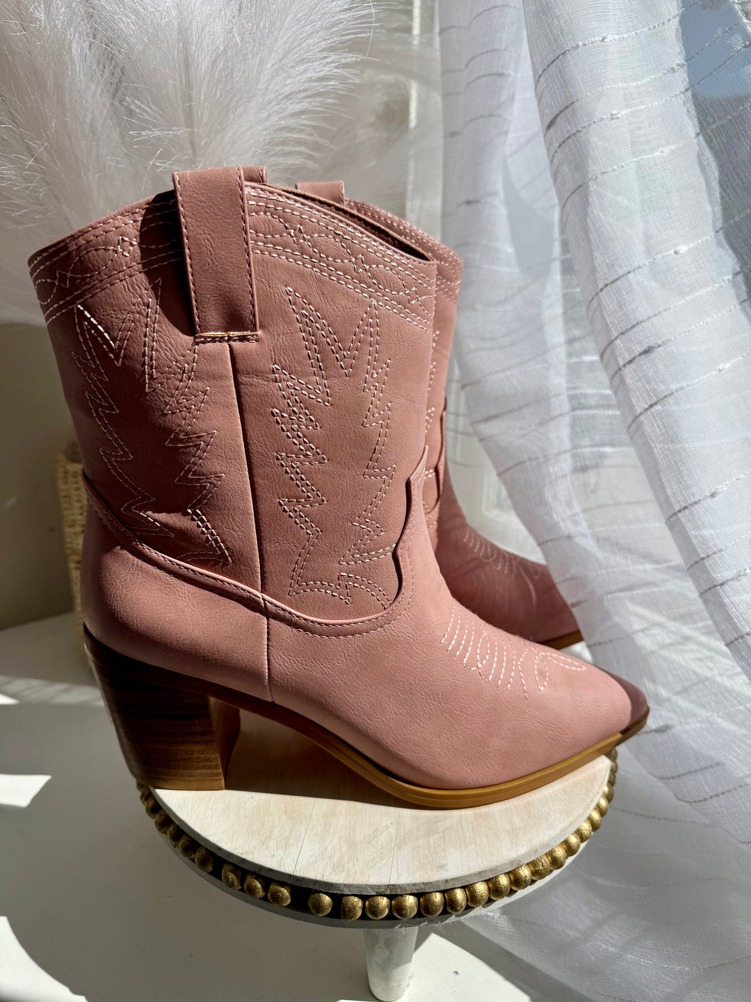 Billini Nayli Boots (Rose)