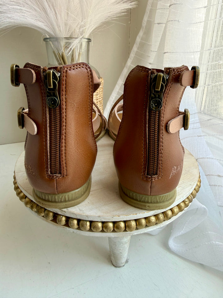 Blowfish Brock Sandals (Gold Oak, Rose Gold)