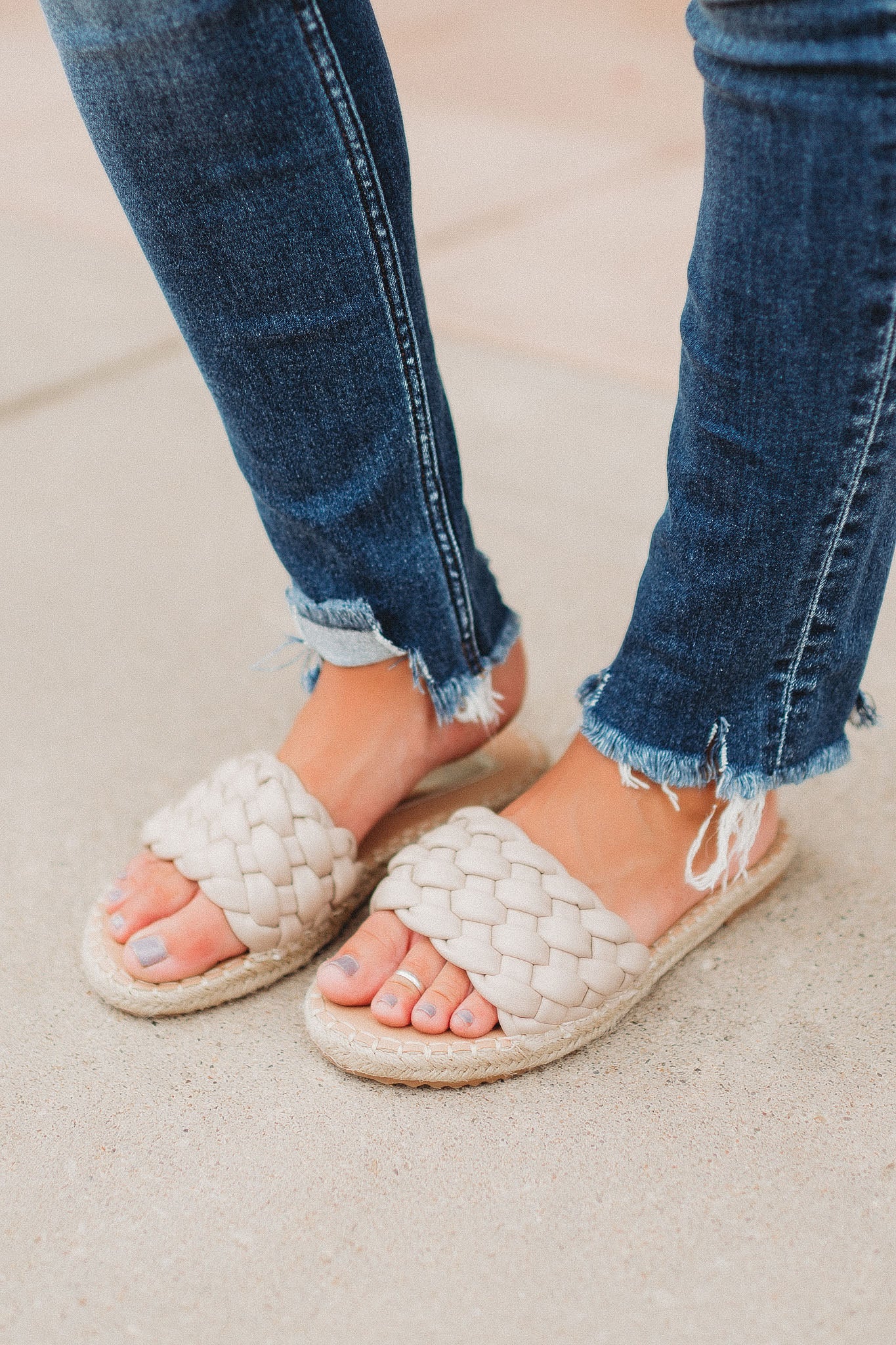 The Gwen Sandals (Taupe)