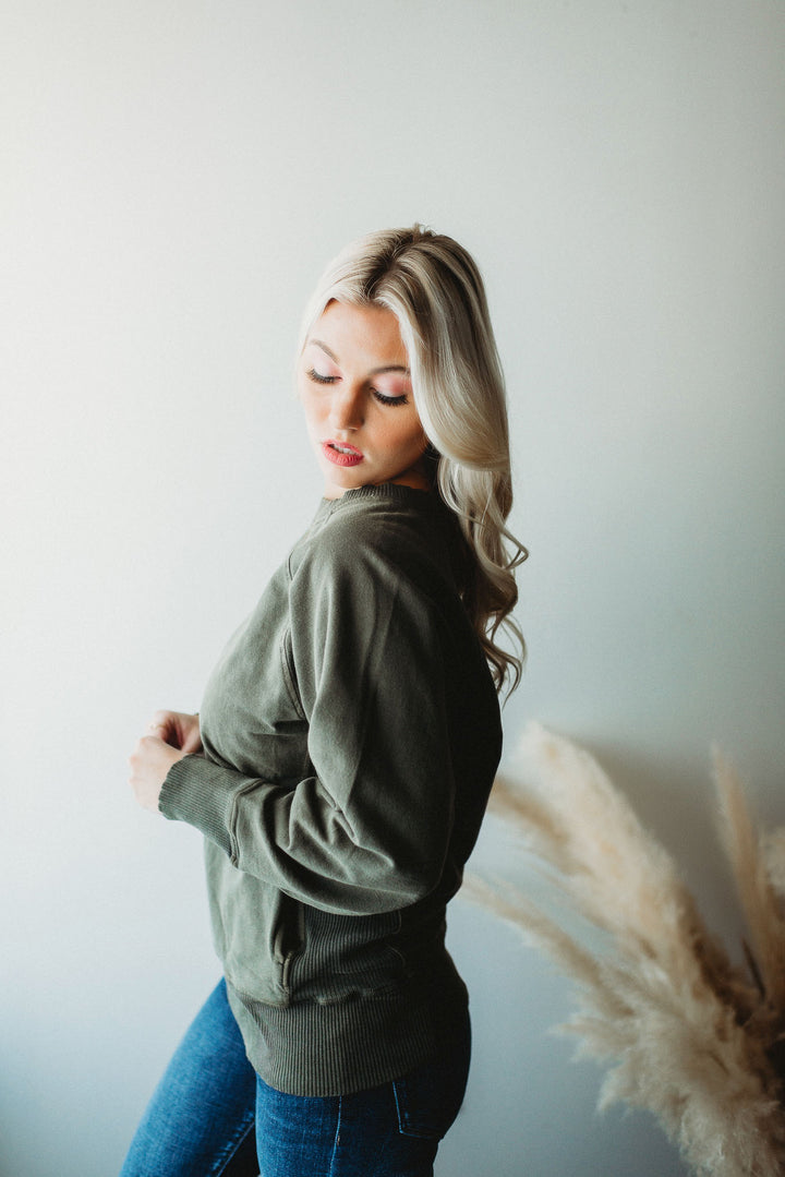 On The Go Crew Pullover (Dark Olive)