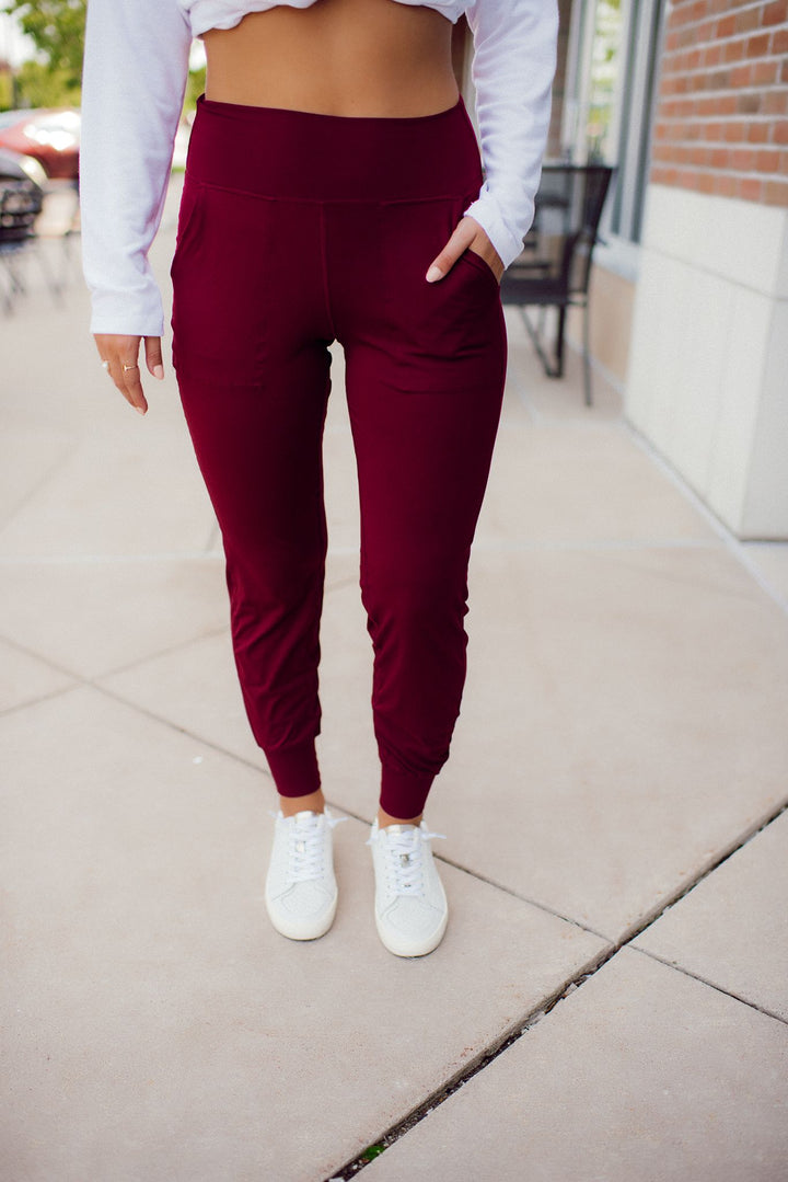 The Core Flex Joggers (Burgundy)