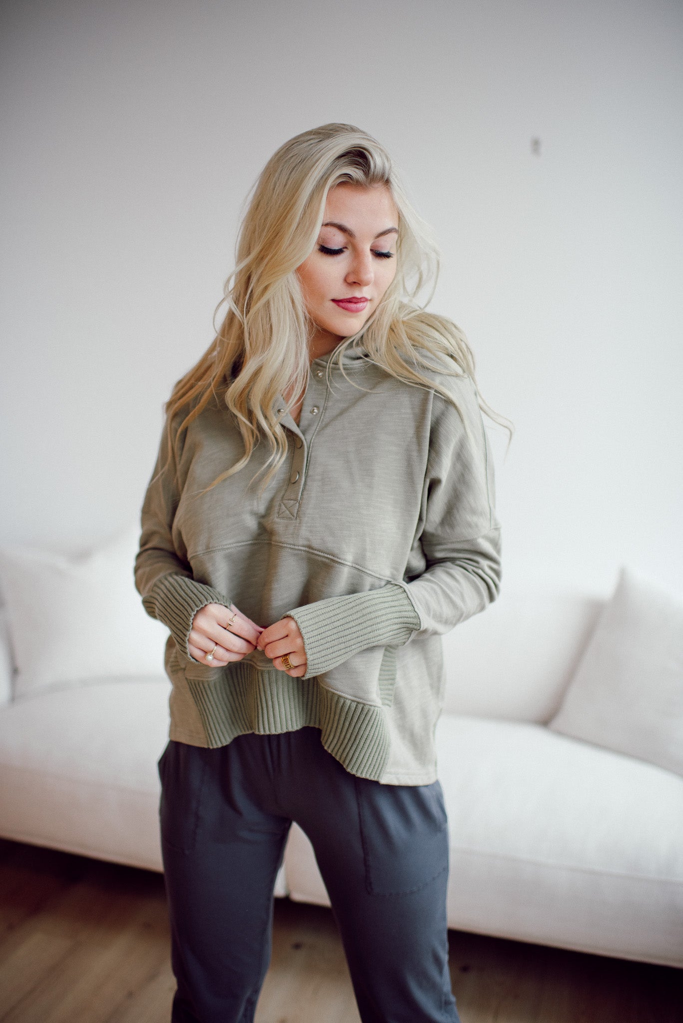 Mission Impossible Pullover (Olive)
