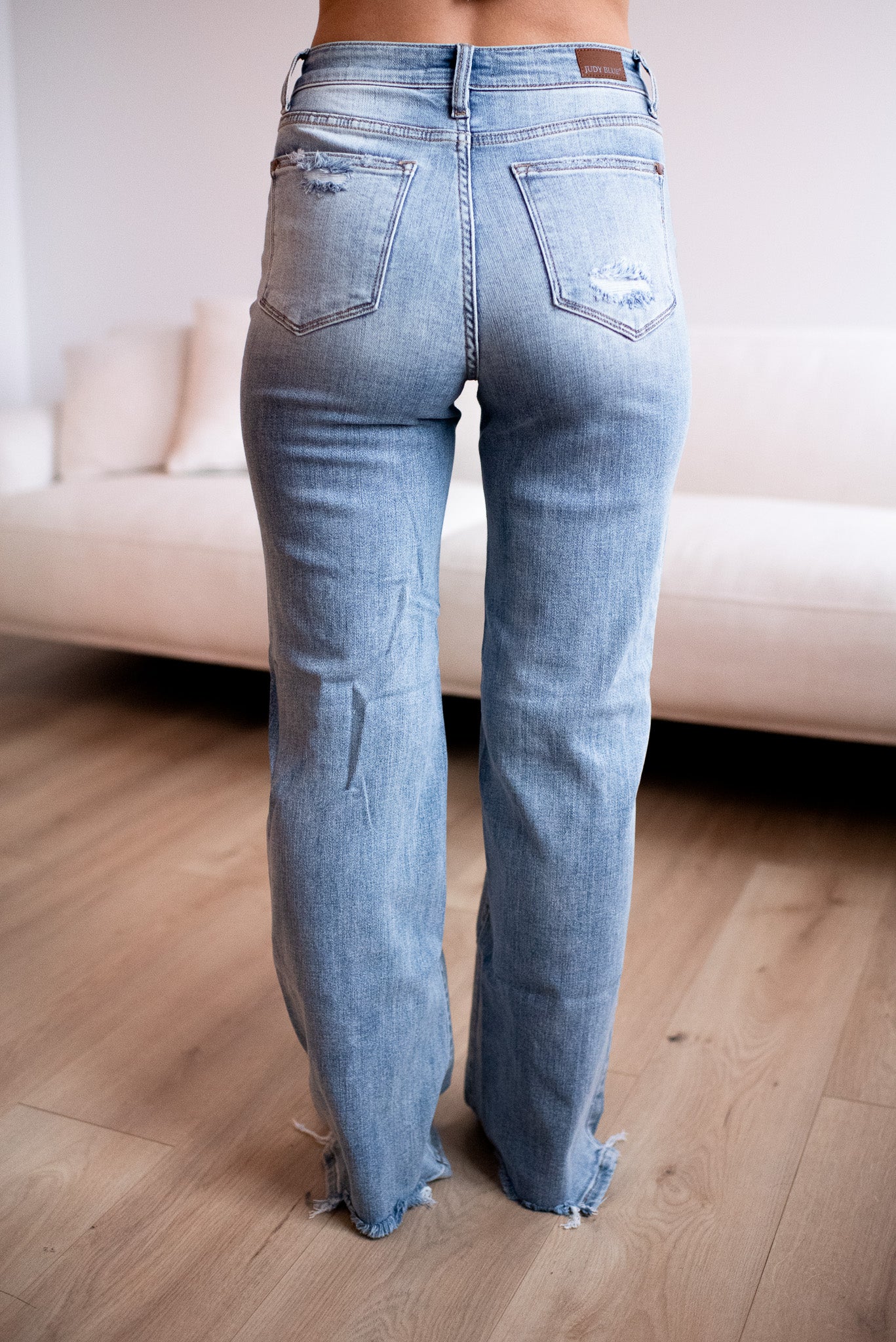 Rose High Rise 90's Straight Jeans in Light Wash