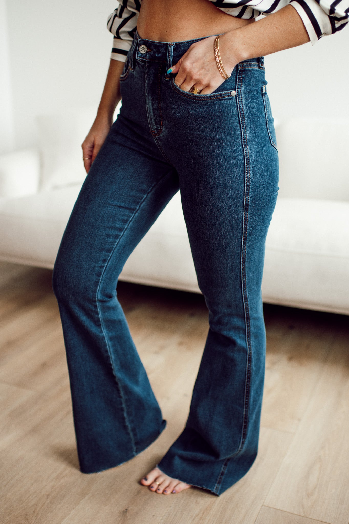 Judy Blue Francine High Rise Tummy Control Flared Jeans – Blue